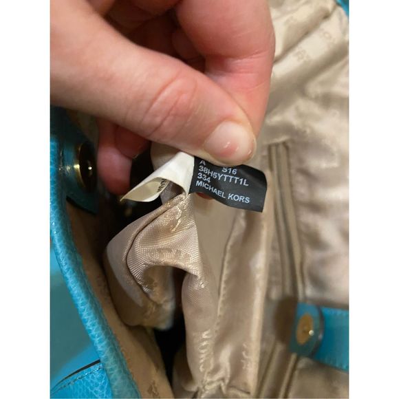 Michael Kors Robin Egg Blue Tote Saffiano Leather Purse Bag, MSRP $398 - Picture 11 of 15